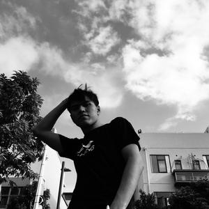 美女晚内衣脱内裤
